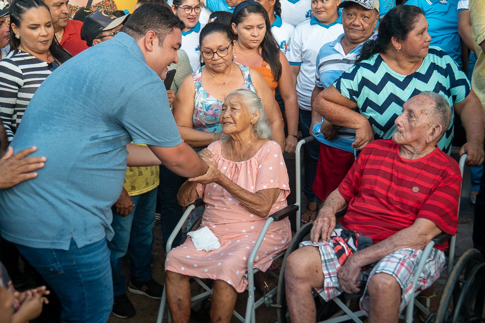 Alex Garcia solicita construção de Centro Estadual de Convivência da Família e do Idoso em Parintins