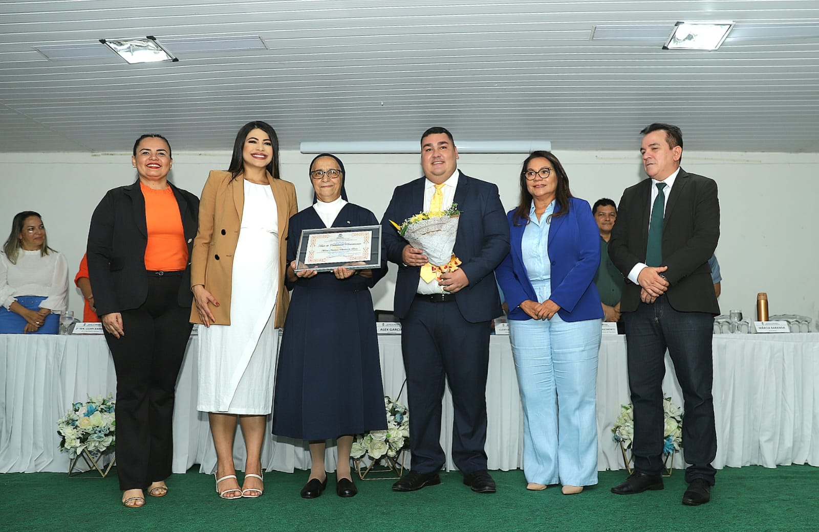 Câmara concede Título de Cidadania Parintinense à Irmã Iracema, gestora do Colégio do Carmo