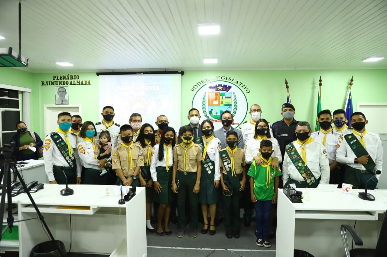 Câmara de Parintins promove Sessão Especial em homenagem ao Dia Mundial dos Desbravadores