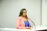 Márcia Baranda faz homenagem aos médicos e a missão de salvar vidas   