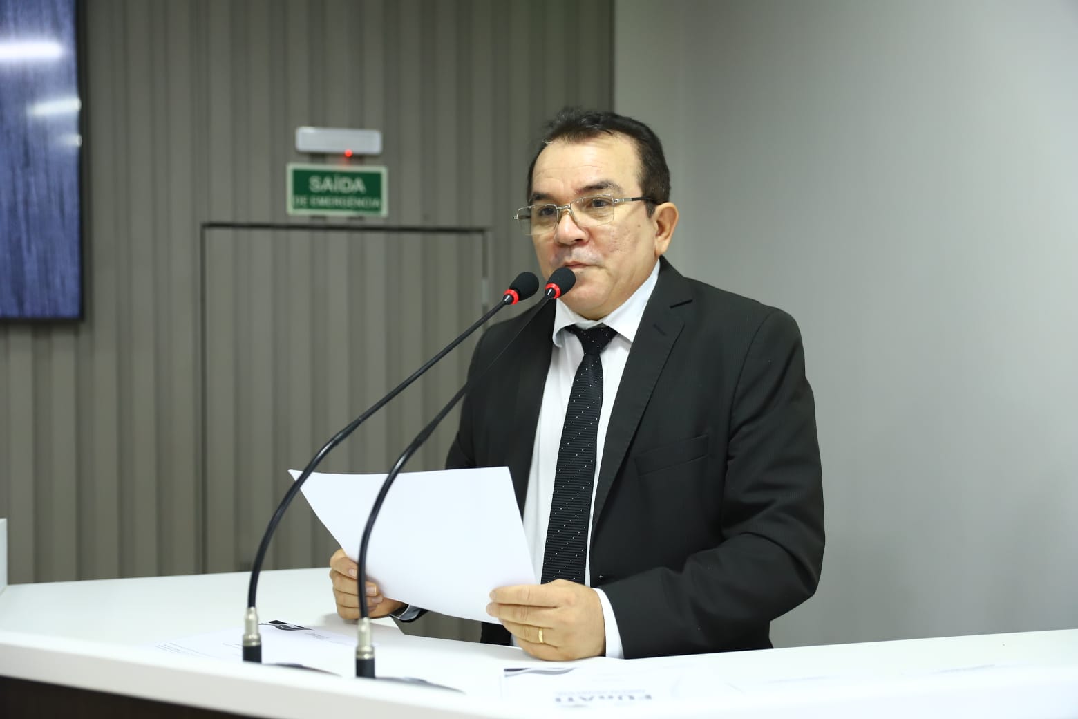 Massilon cobra da Prefeitura comprovante de regularidade do recolhimento do INSS dos servidores municipais   