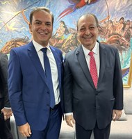 Mateus Assayag participa de homenagem a Omar Aziz e destaca trabalho do senador em Parintins