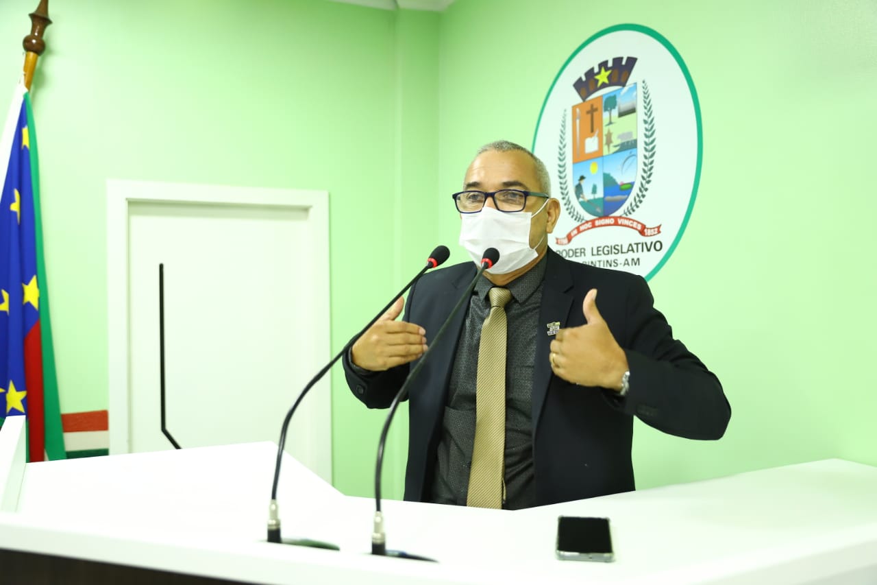 Vereador Fernando Menezes defende a vacina contra a Covid-19 e a autonomia médica