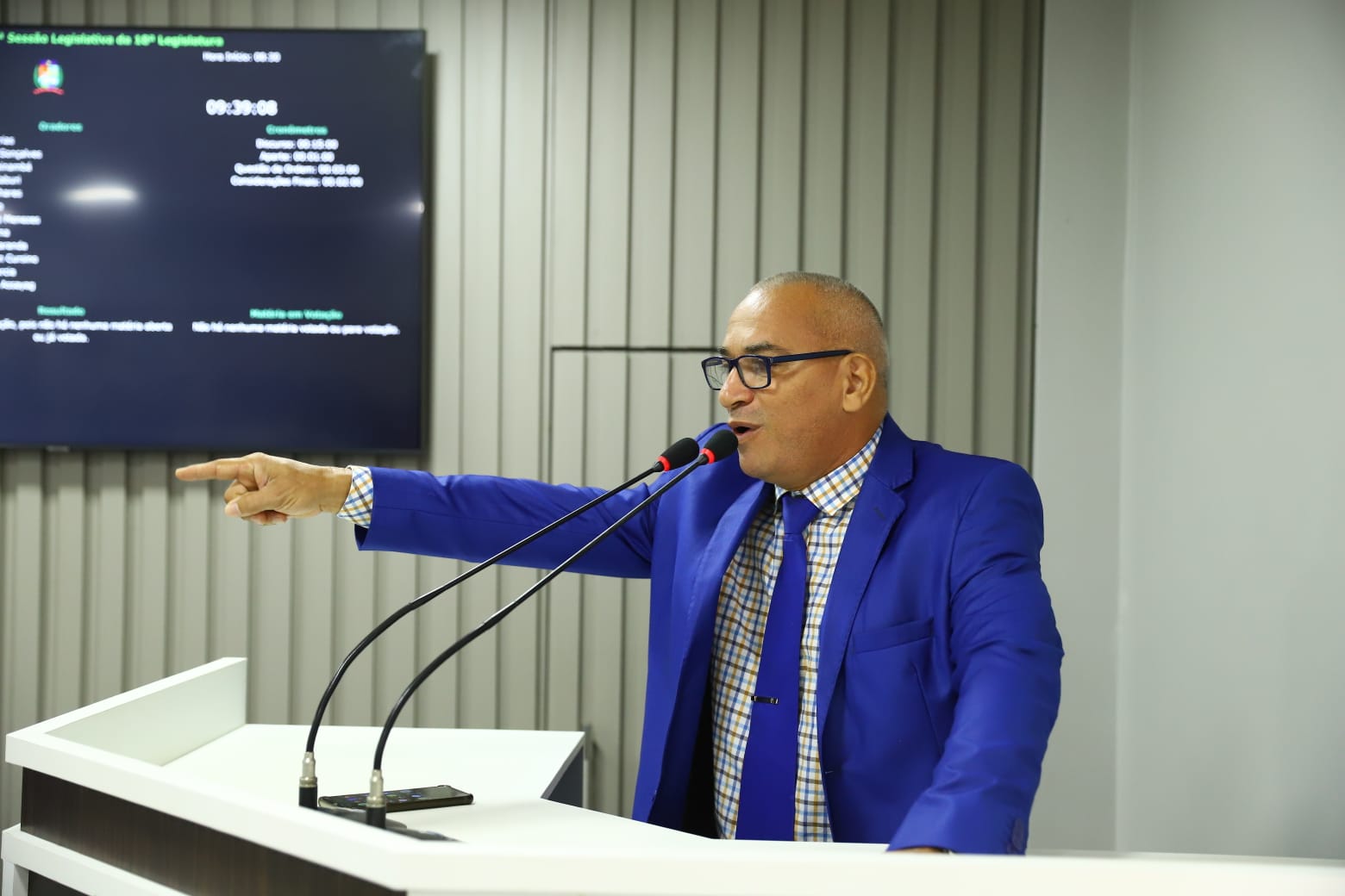 Vereador Fernando Menezes destaca diálogo com os comunitários do Miriti   