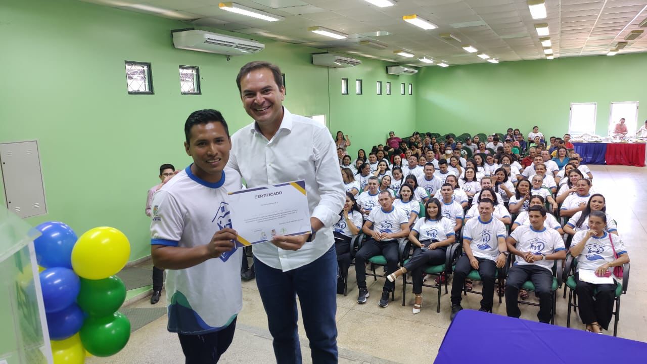 Vereador Mateus Assayag participa da certificação do Programa Saúde com Agente, voltado aos ACS e ACE