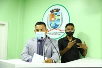 Vereador Naldo Lima apresenta Projeto de Lei que assegura atendimento à pessoa surda por meio da Libras em todas as instituições públicas   