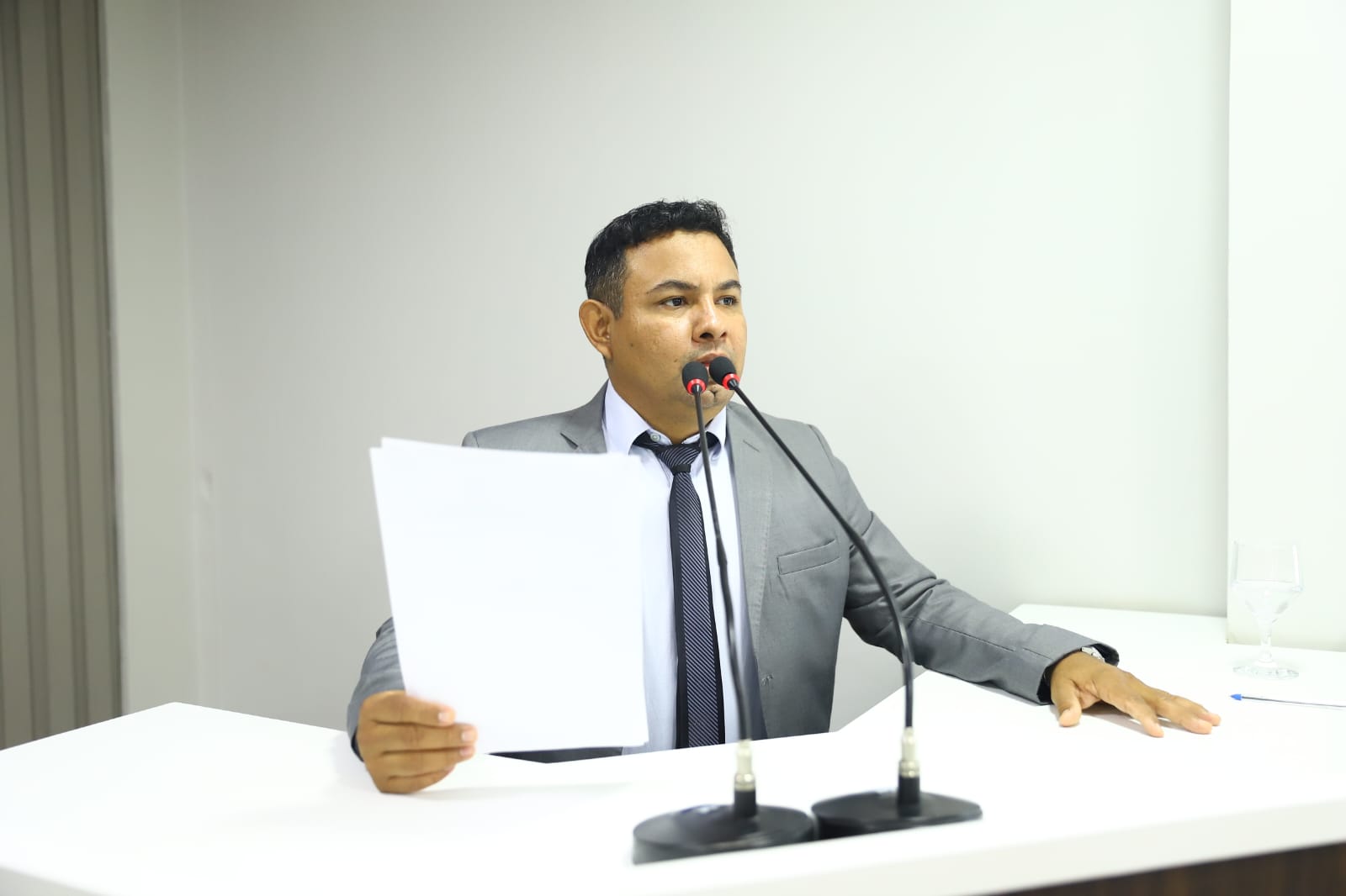 Vereador Naldo Lima participa de Sessão Especial na Câmara Municipal sobre o Setembro Amarelo e comenta a respeito da importância do evento