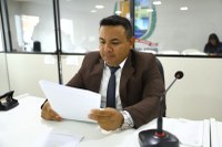 Vereador Naldo Lima solicita da SEMOSP instalação de contêiner para depósito de lixo domiciliar nas esquinas das ruas que dão acesso a estrada do Macurany, nas proximidades da UFAM, em Parintins