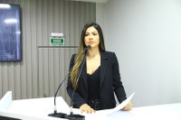 Vereadora Brena solicita informações acerca de um possível superfaturamento em produtos hospitalares   